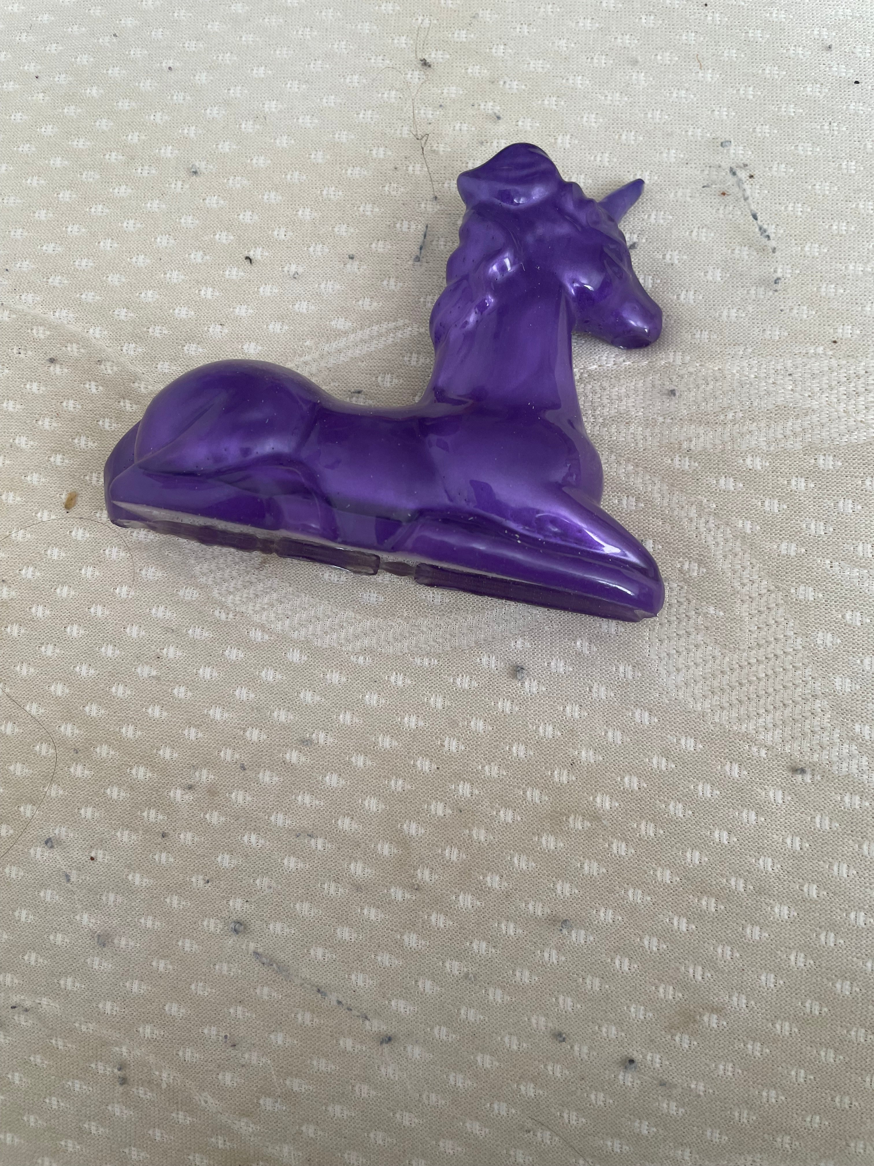 Grande licorne violette