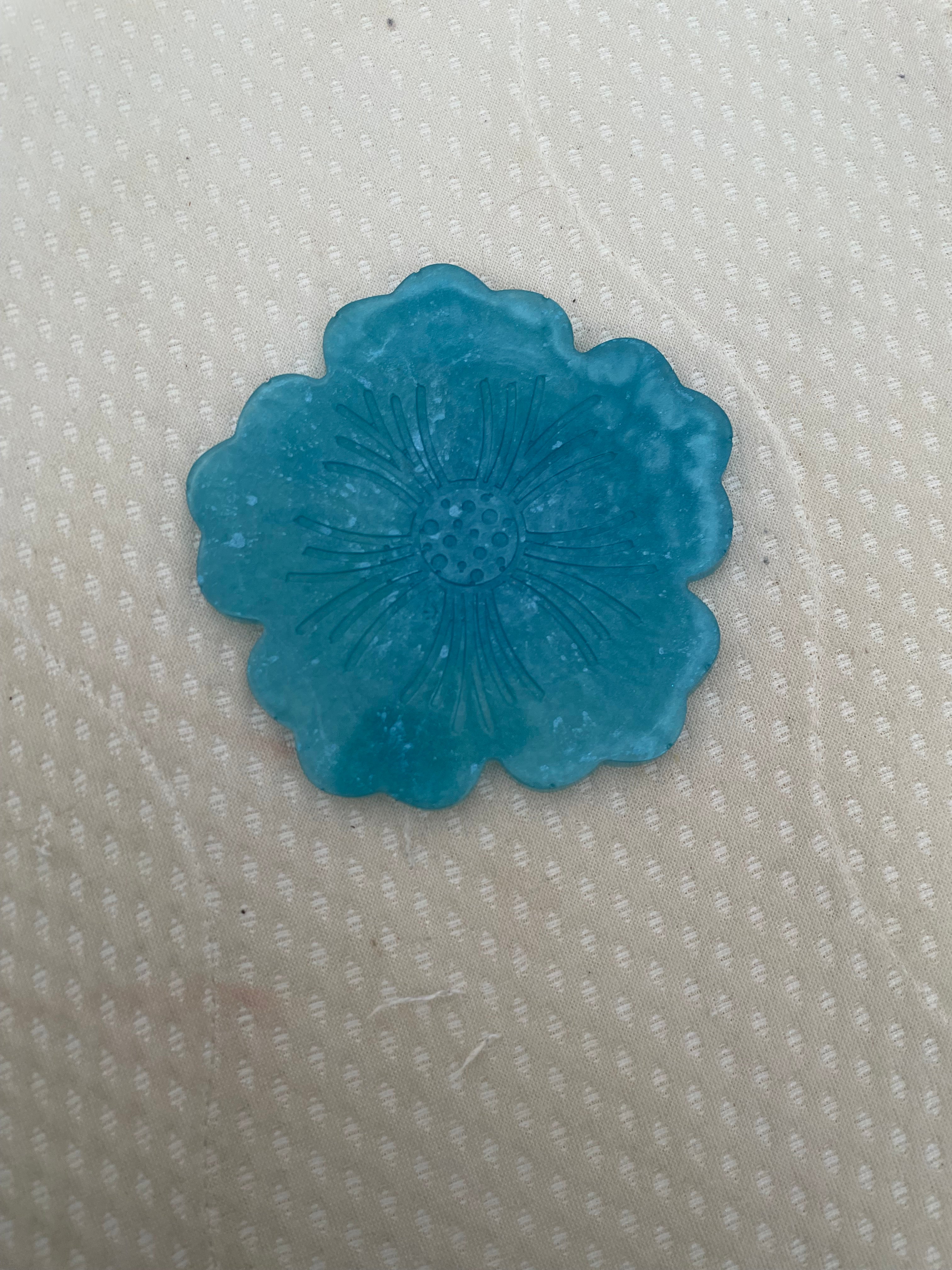 Dessous de verre  en fleur par 2 bleu