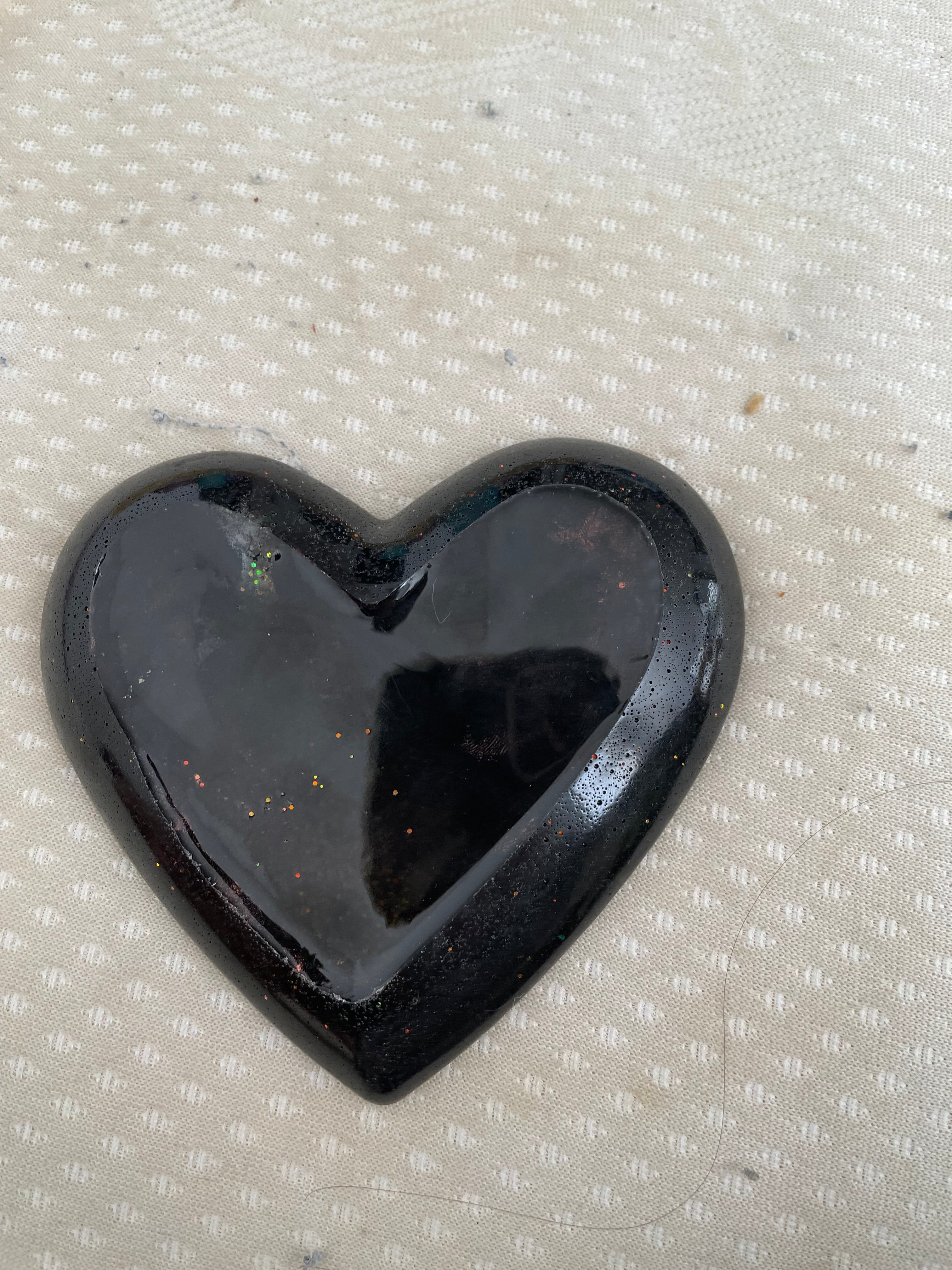 Vide poche coeur noir paillette holographique